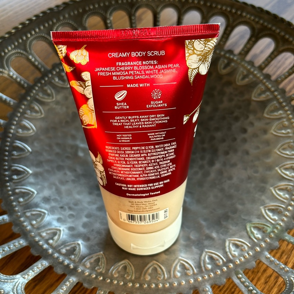 NEW! BATH & BODY WORKS Creamy Body Scrub JAPANESE CHERRY BLOSSOM Shea Butter - Picture 7 of 13